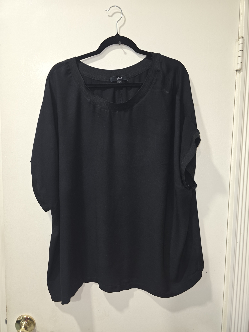 ellos Black Short-Sleeve Tunic Top